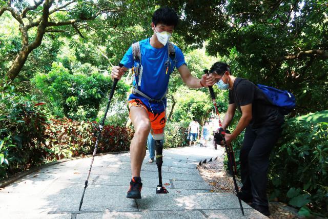 华山绝壁现功夫羊如履平地——探寻武侠世界中的神奇一幕_详细说明和解释