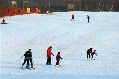 滑雪教练英勇漂移救女童，生命的守护者_反馈目标和标准