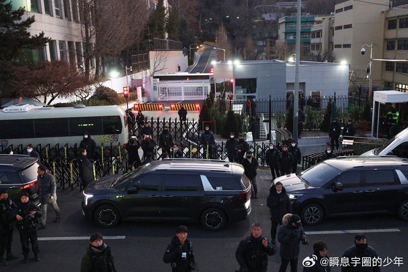 韩国警方否认逮捕总统警卫次长，澄清事实，维护法治公正_反馈调整和优化