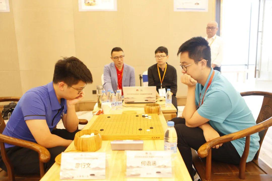 柯洁改个人简介，世界围棋九冠王——围棋界的璀璨明星_落实执行