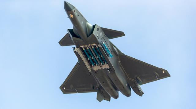 专家深度解析，F-22史诗升级实现难度巨大_反馈评审和审查