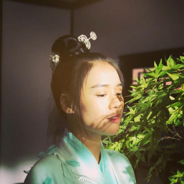 马思纯晒与王昶合影，星光熠熠的瞬间_细化方案和措施