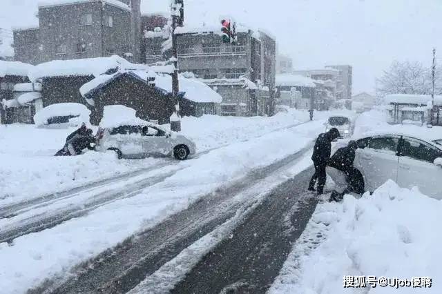 日本遭遇灾害级大雪侵袭_精密解答落实