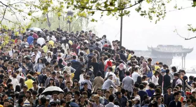 春节出游盛况空前，5.01亿人次的旅游热潮_知识解释