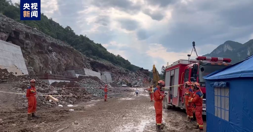 一、标题，应急管理部部长亲临四川山体滑坡现场，一线指挥抢险救援工作_精密解答