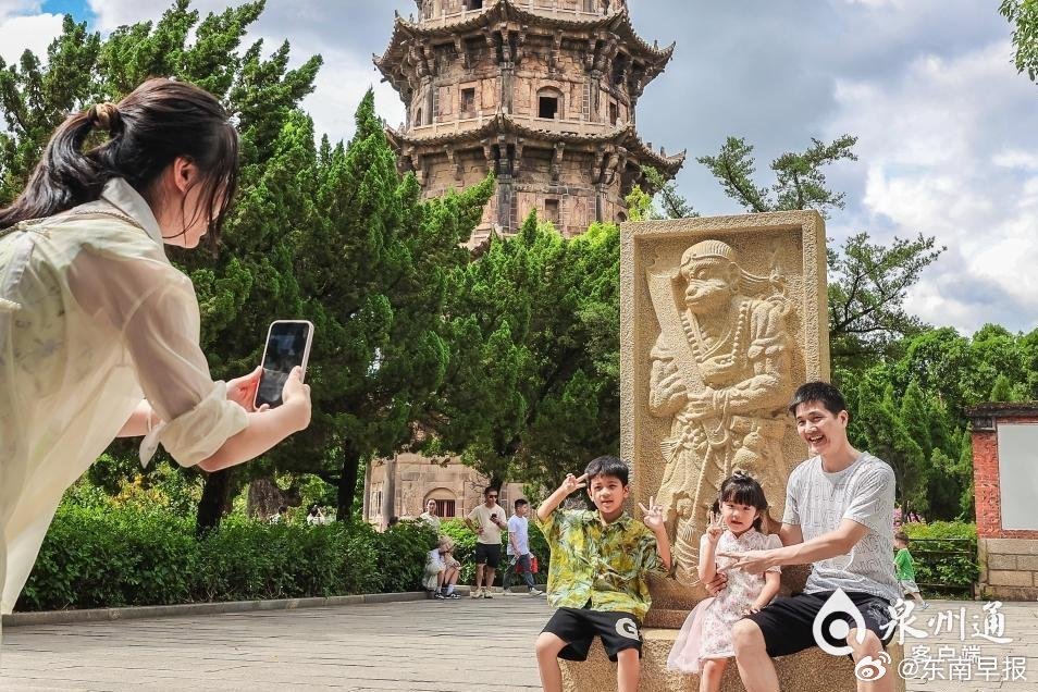 见证电影市场的火与变，繁荣背后的深度洞察_效率解答解释落实