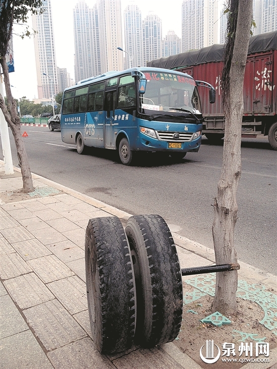 武契奇专车行驶中后轮突然飞出事件揭秘_解释落实